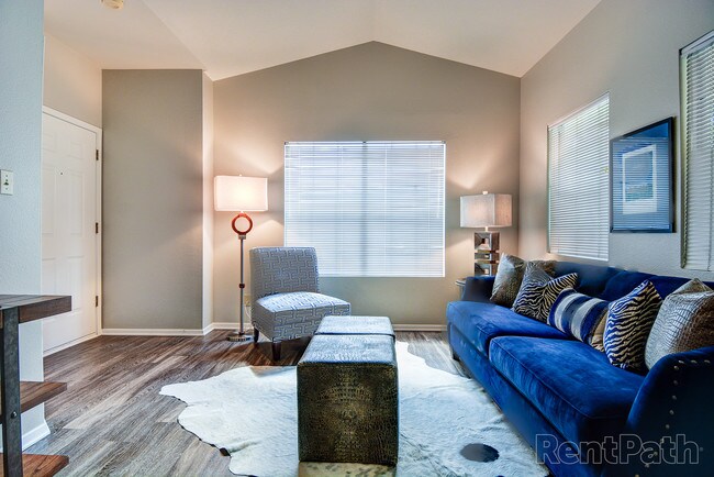 Pecan Orchard Apartments New Braunfels Tx Building Photo Pecan Orchard