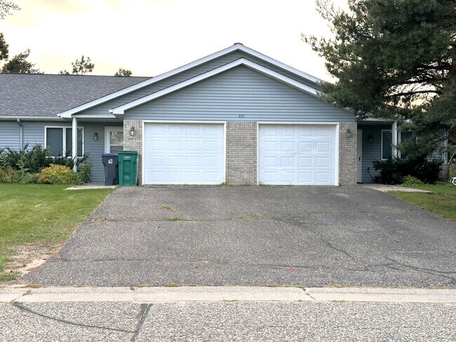 Foto del edificio - 855 Highview Dr