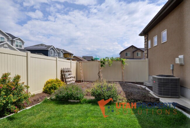 Building Photo - 10946 Kelso Dune Dr