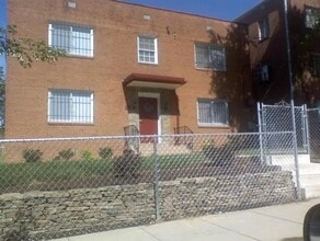 Building Photo - 312 62nd St NE