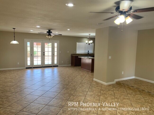 Building Photo - Single Family *NO* HOA 3/2 Moon Valley Hom...
