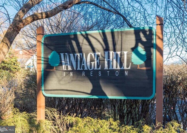 Foto del edificio - 11602 Vantage Hill Rd