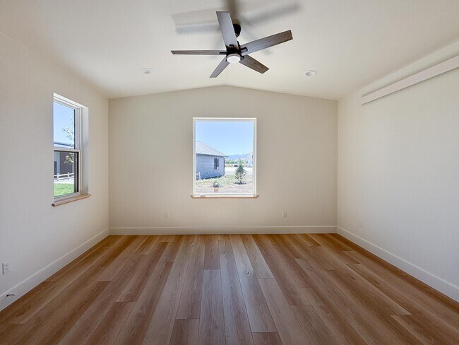 Foto del edificio - 1409 Windsor Dr
