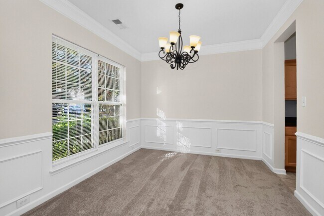 Building Photo - Beautiful Four Bedroom in Crismark Community!