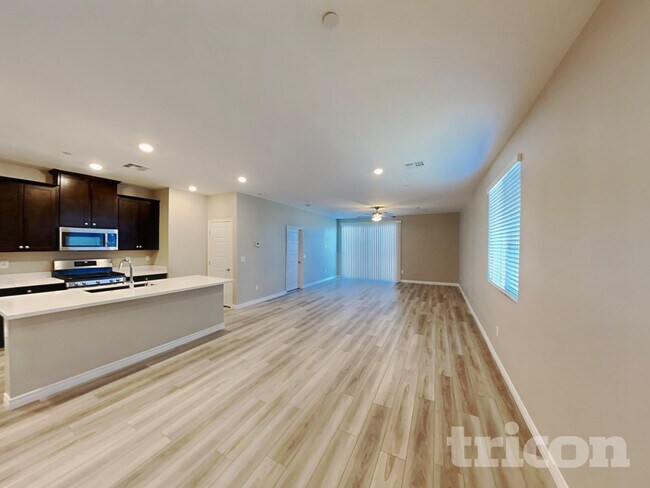 Building Photo - 9458 White Fir Grv Ct