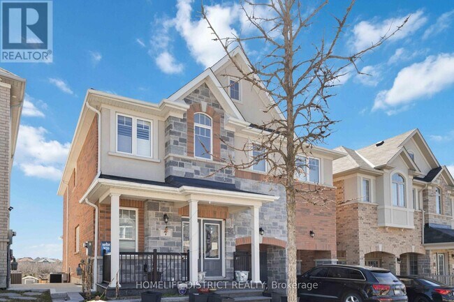 Photo du bâtiment - 7 MOSELY CRESCENT