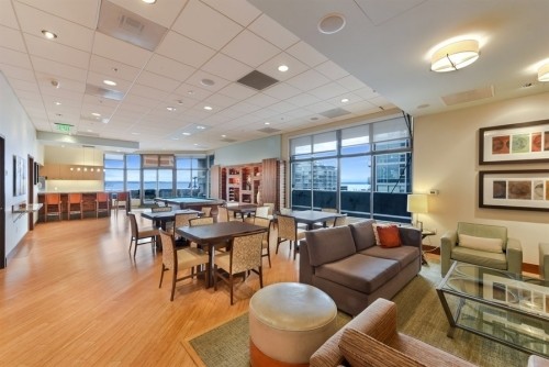 Building Photo - Bay Vista Tower - 1 bedroom + den