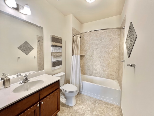 Building Photo - Morgan's Bluff