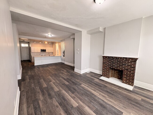 Foto del edificio - 2127 Chippewa St