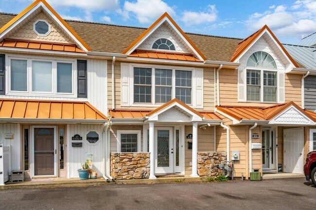 Building Photo - 617 Bayshore Dr