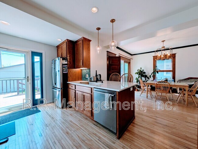 Foto del edificio - 398 N Herschel St