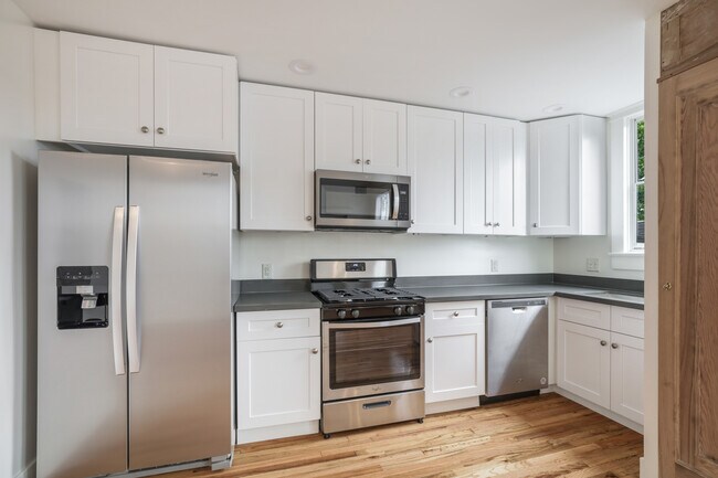 Foto del edificio - 4506 Saint Charles Ave