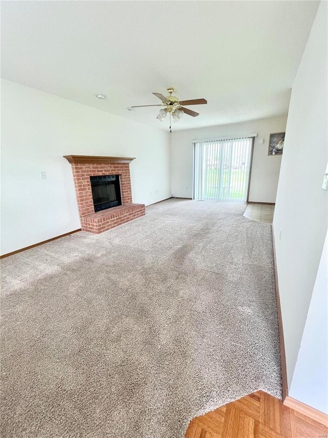 Building Photo - 2021 Killarney Dr