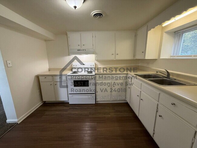 Foto del edificio - 9536 Hardy Rd