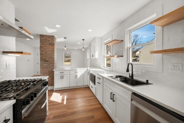 Building Photo - 910 Apex St