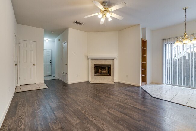 Building Photo - 303 Rawhide Loop