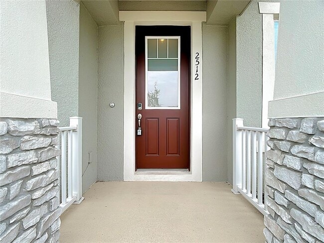 Foto del edificio - 2512 Blowing Breeze Ave