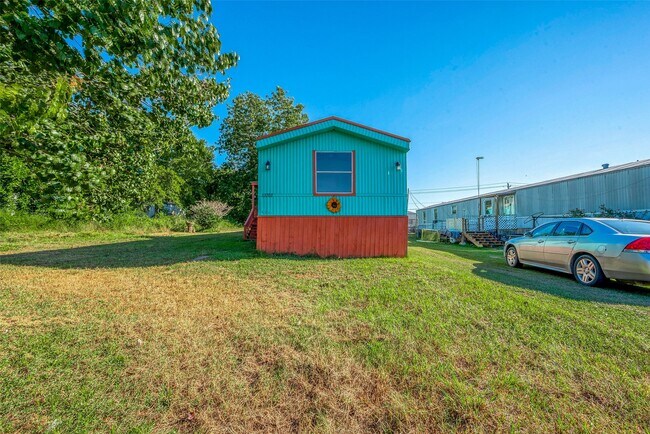 Foto del edificio - 13202 Hilltop Ct