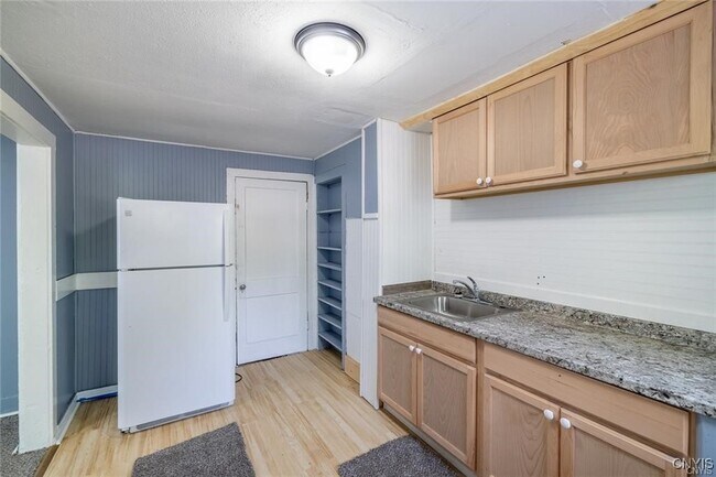 Foto del edificio - 348 Lenox Ave