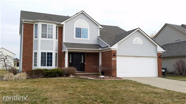 Primary Photo - 5650 Cedar Ridge Dr