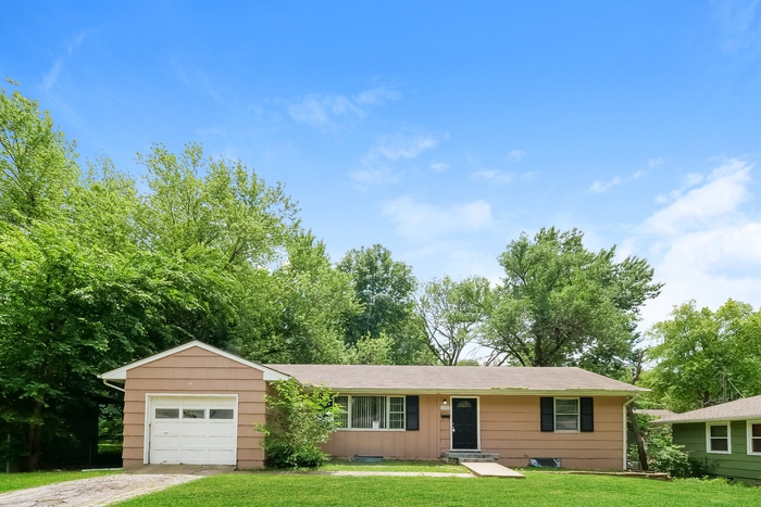 Primary Photo - 4503 E 112 Terrace