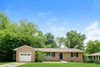 Building Photo - 4503 E 112 Terrace