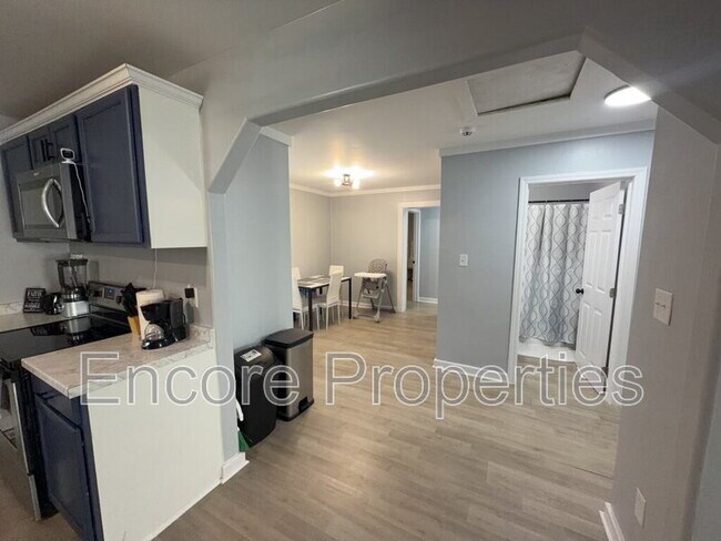 Foto del edificio - 1614 Murchison Rd