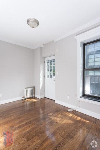 Building Photo - 232 Elizabeth St