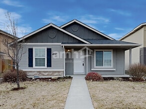 Building Photo - 4541 N Elsinore Ave