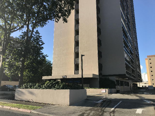 Building Photo - 775 Kinalau Pl