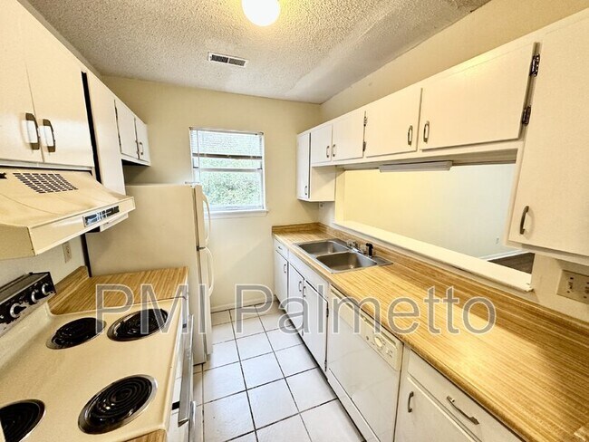 Foto del edificio - 117 Lindevon Ln