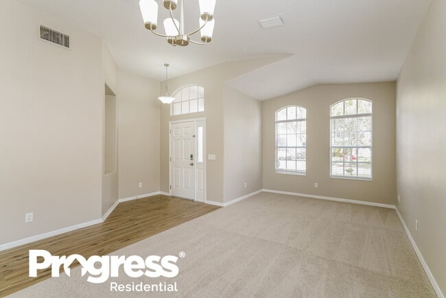 Building Photo - 11011 Silver Dancer Dr