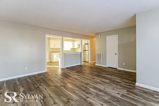 Foto del edificio - Come view this sweet 3BR 2BA brick home