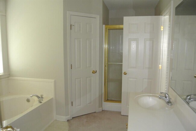 Building Photo - 12801 Misty Creek Dr