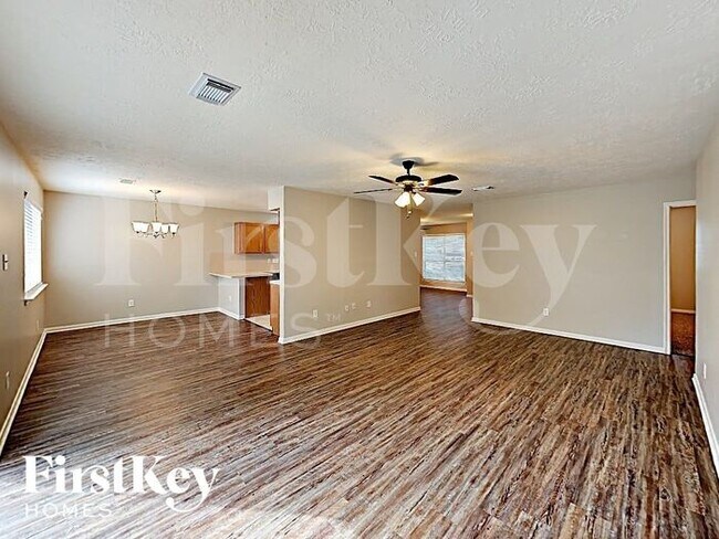 Foto del edificio - 28707 Atherstone St