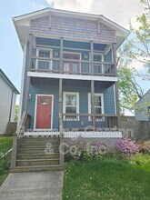 Building Photo - 668A James Ave