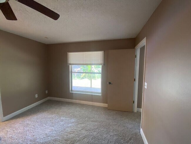 Foto del edificio - 3/2 East Orlando home -$500 OFF THE FIRST MONTH'S RENT