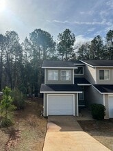 Building Photo - 106 Woodfield Pl