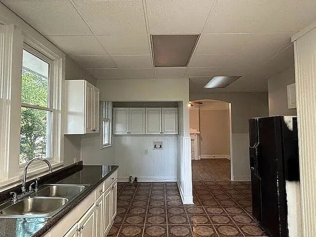 Building Photo - "Charming 3-Bed, 2-Bath Oasis in Anderson – Your Perfect Retreat Awaits!"