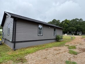 Building Photo - 191 Fort Shoals Rd