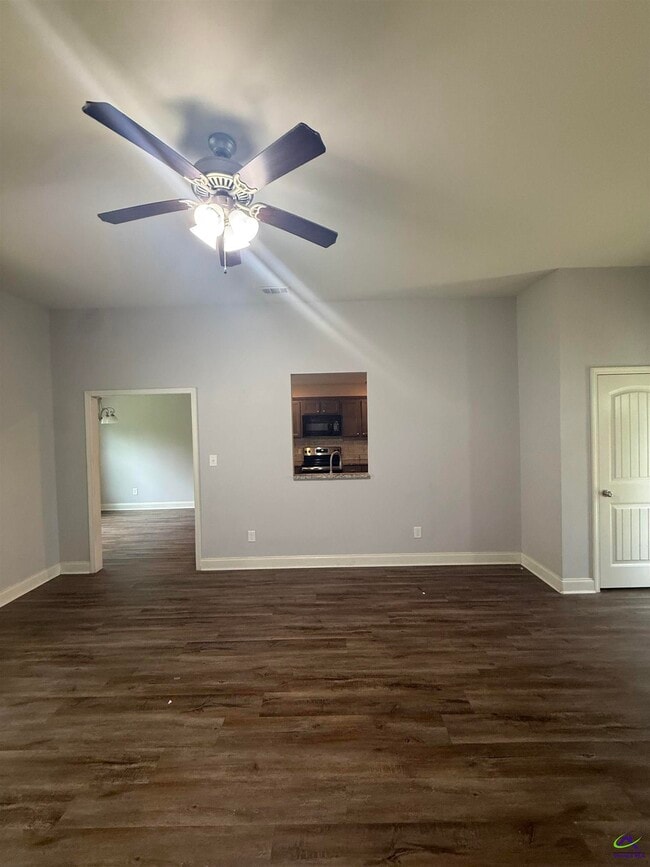 Building Photo - 120 Worchester Cir