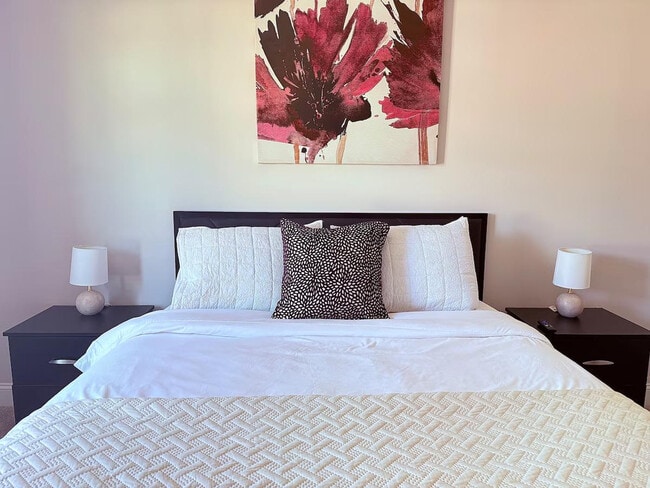 Building Photo - 751 Jacobs Millpond Rd