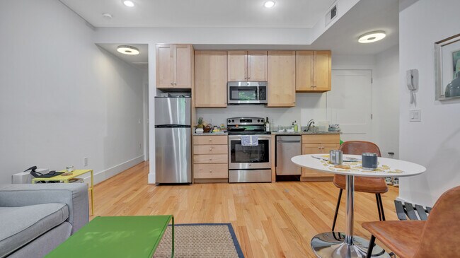 Foto del edificio - 2852 Connecticut Ave NW