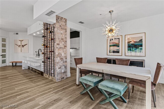 Building Photo - 8010 Via Sardinia St