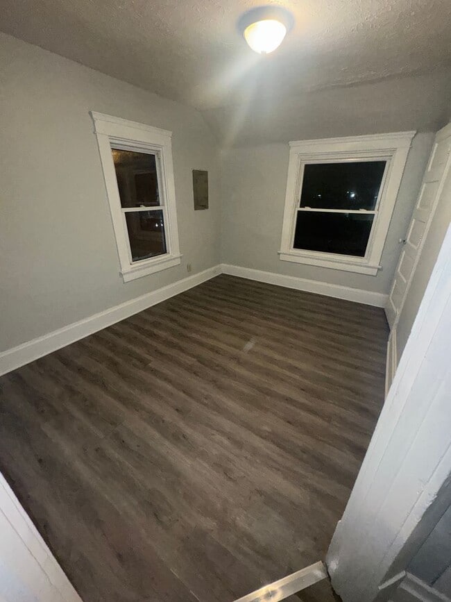 Foto del edificio - 1419 S Main St