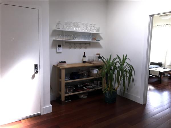 Foto del edificio - 389 Macon St