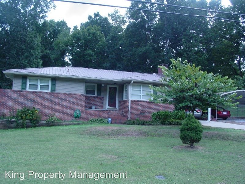 Primary Photo - 700 Parker Blvd