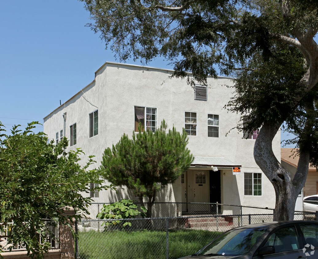 Building Photo - 6327 Malabar St