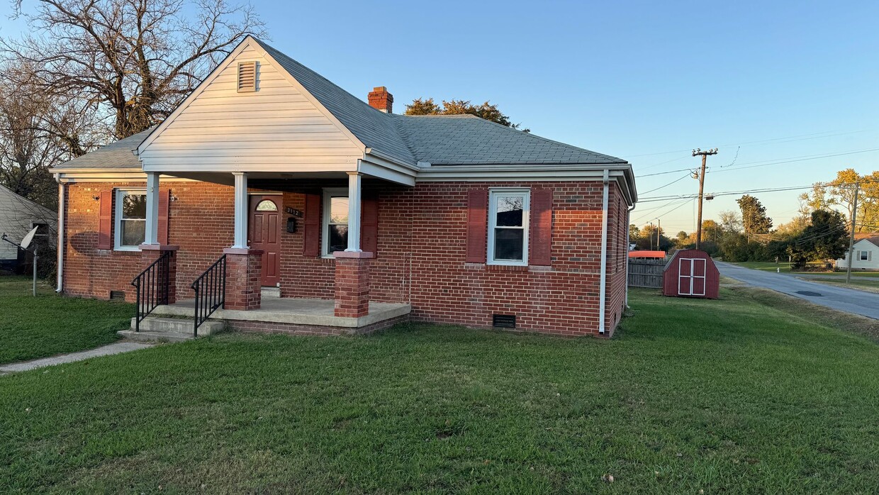 Primary Photo - 3 Bedroom / 1 Bath Brick Home