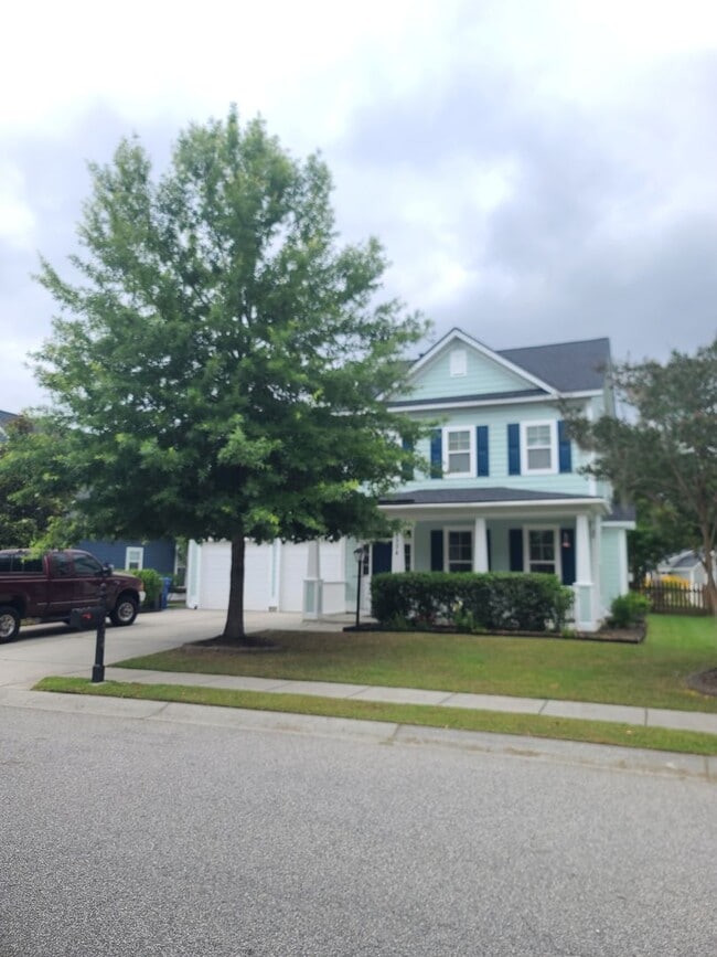 Foto del edificio - Welcome Home to Comfort and Style in North Charleston, SC!